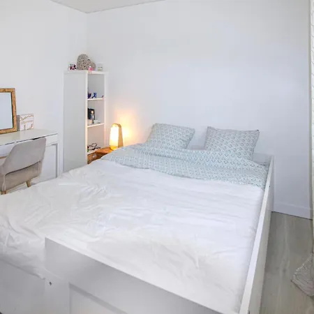 Beautiful In * Tavel